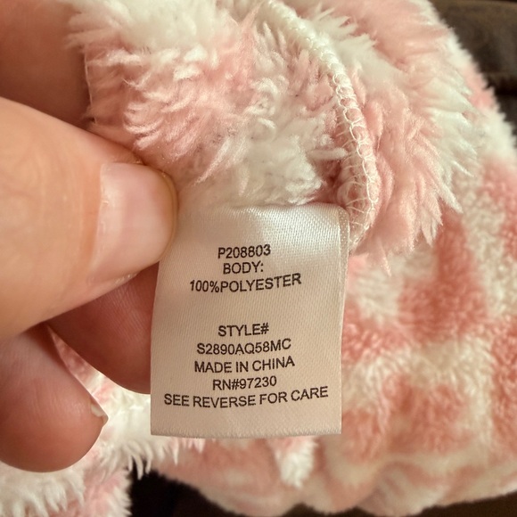 Crave Fame NWOT Woobie Printed Fuzzy Cropped Hooded Sweater in Dusty Pink - Picture 6 of 6